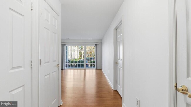 Building Photo - 164 Kendrick Pl