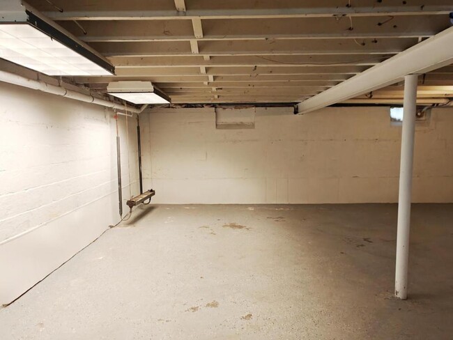 Building Photo - 3356 Bald Mountain Rd