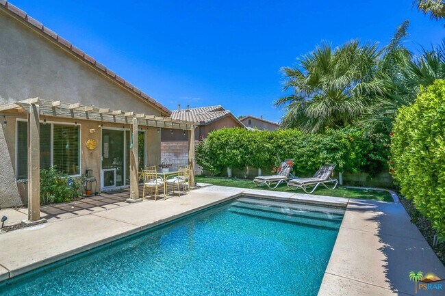 Building Photo - Escape to Your Private Desert Oasis in Pal...