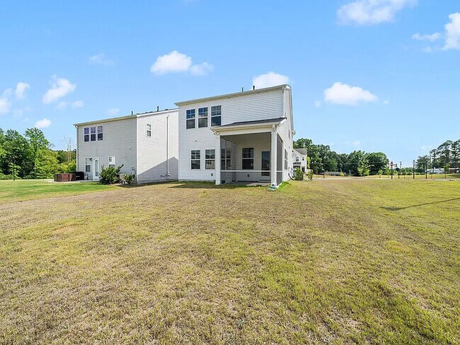 Building Photo - Lease OR Lease to Own