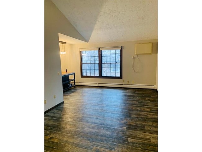 Building Photo - 932 Westbrooke Way