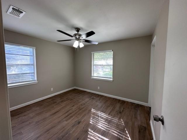 Building Photo - 921 S Valentine Dr