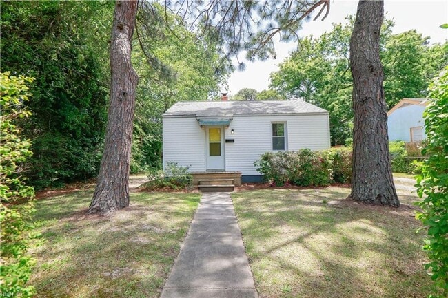 Primary Photo - Cozy 2-Bedroom with Modern Upgrades