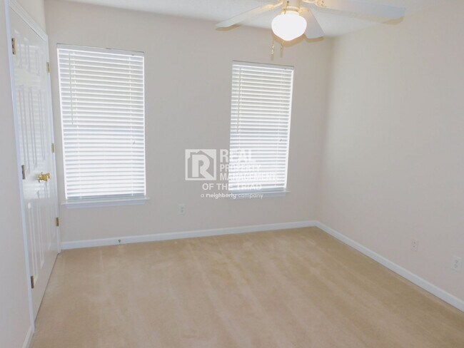 Building Photo - *NW High School* Lovely 4BR/2.5BA Home off...