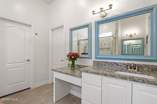 Building Photo - 12364 Desert Dove Ave