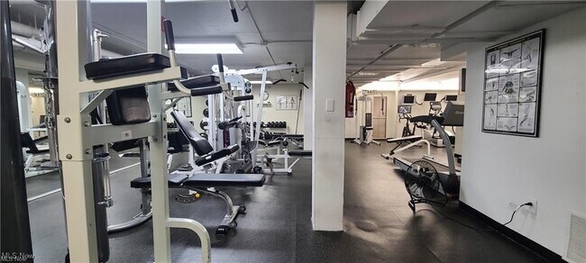 Building Photo - 12700 Lake Rd