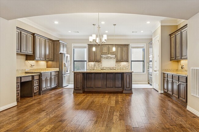 Building Photo - 7231 Laguna Villas