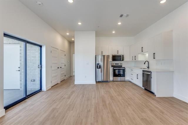 Building Photo - 820 W McLeroy Blvd