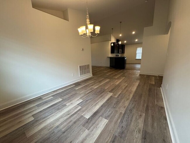 Building Photo - 110 Tybee Dr