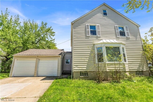 Building Photo - 3557 Silsby Rd