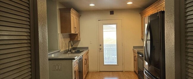 Building Photo - 510 Kunehi St