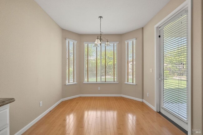 Building Photo - 505 Marianna Pl