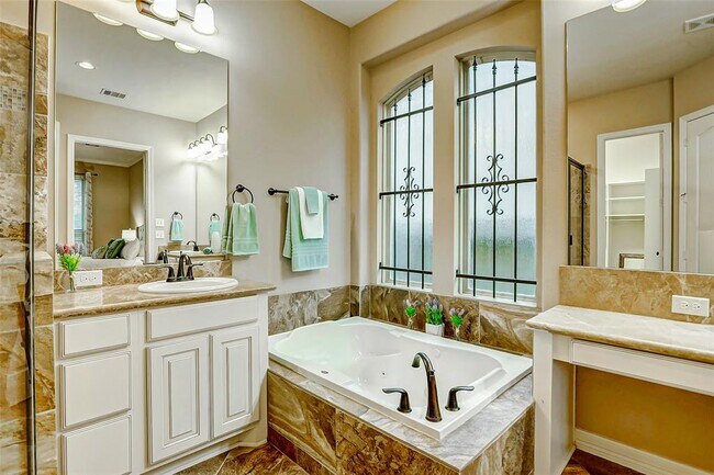 Building Photo - 27807 Hunters Rock Ln