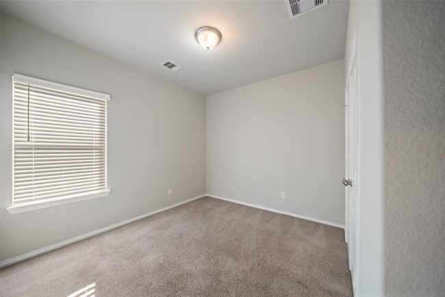 Building Photo - 8007 Grandstand Pkwy