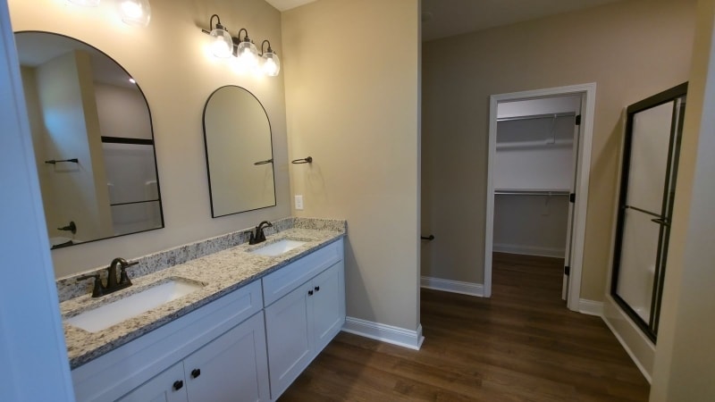 Building Photo - 3218 Benvill Ct