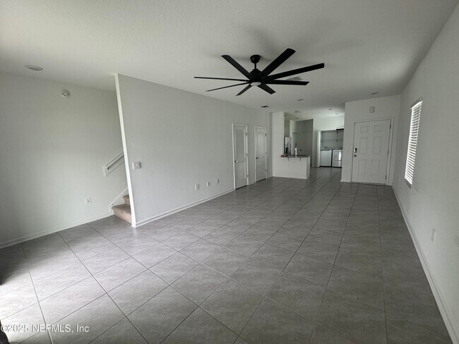Building Photo - 412 Talulla Trl