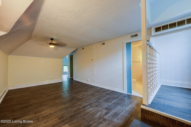 Building Photo - 1422 Highland Ave