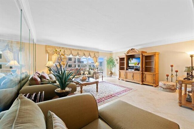 Building Photo - 3850 Galt Ocean Dr