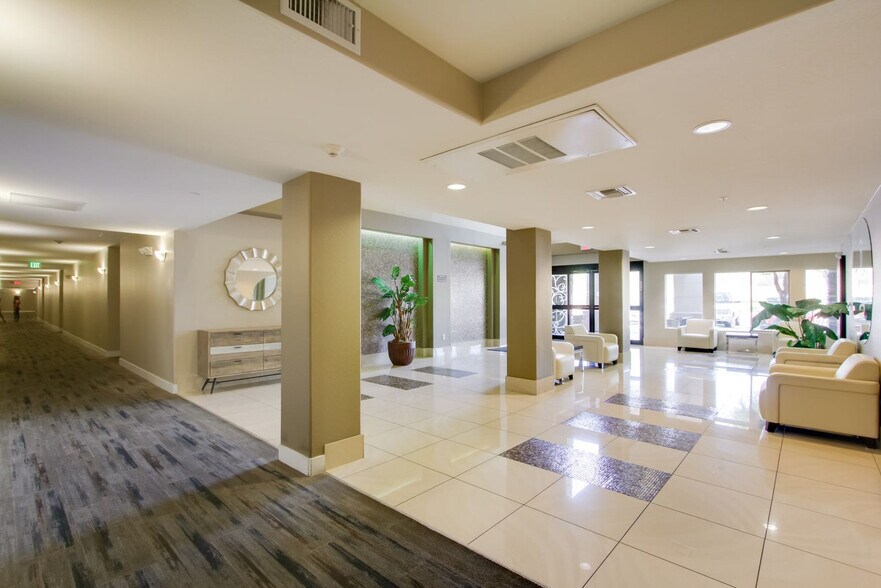 Building Photo - 5350 E Deer Valley Dr