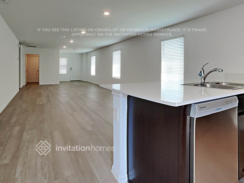 Building Photo - 24107 Laurel Farms Dr