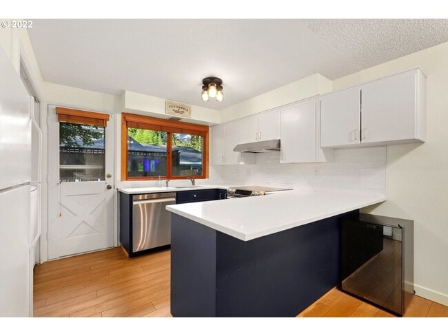 Building Photo - CHARMING HOME NEAR MULTNOMAH VILLAGE IN SW PORTLAND