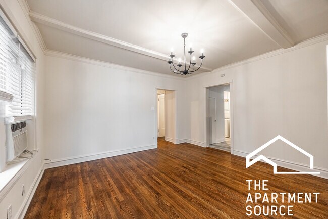 Building Photo - 1432 W Jonquil Terrace