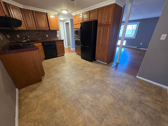 Building Photo - 2 Bedroom Apartment - Newburgh, NY