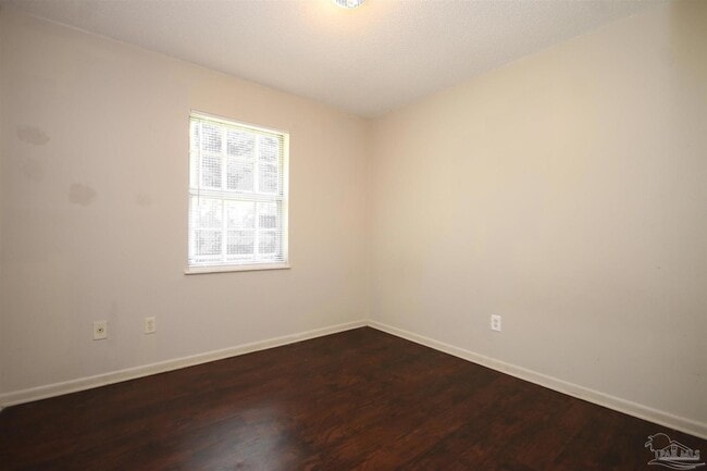 Building Photo - 4745 Praline Ln