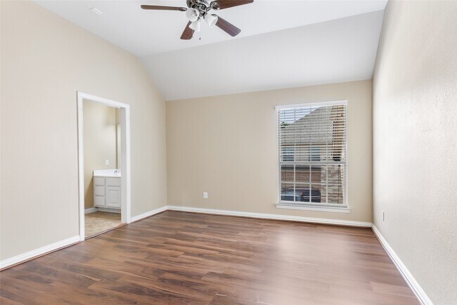Building Photo - 17306 Lake Chelan Ln