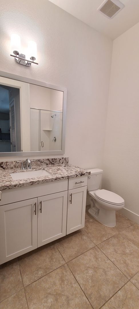 Building Photo - Next Gen Home with main house and guess unit in Spring lake Area