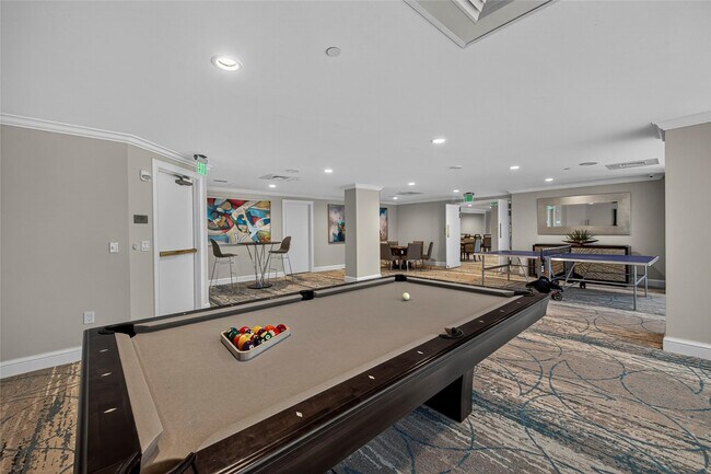 Building Photo - 3700 S Ocean Blvd