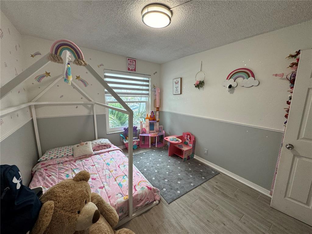 Building Photo - 4028 SW 67th Ter