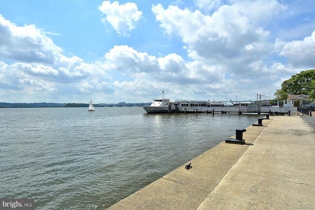 Building Photo - 101 N West St