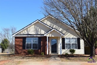 Building Photo - 404 Chadwyck Cir