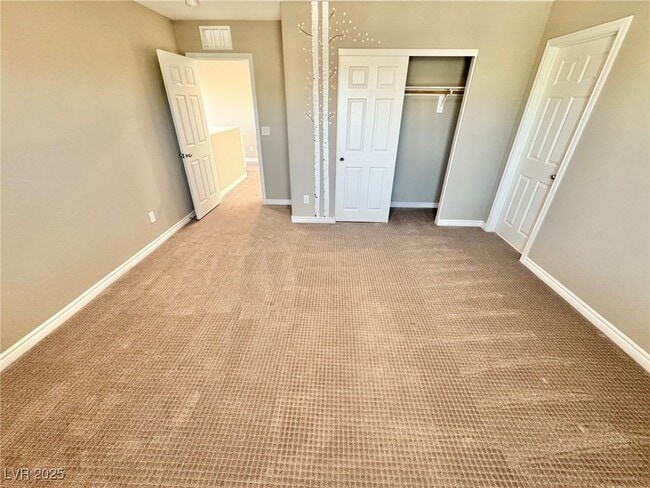 Building Photo - 3215 Alpine Aster Ave