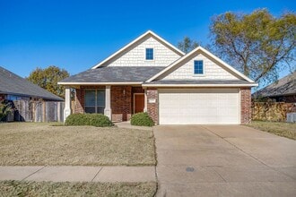 Building Photo - Ready for New Tenants- Amazing Mansfield Home- 3 Bed- 2 Bath- Mansfield ISD- 76063