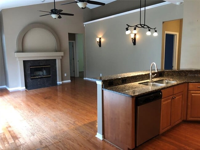 Building Photo - 4904 Ebensburg Dr