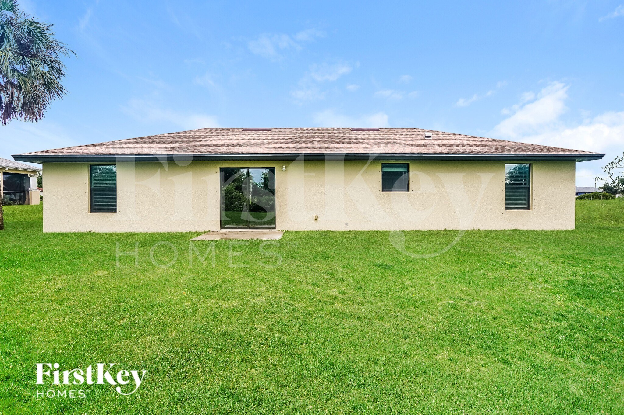 Building Photo - 3003 Hazel Ave S