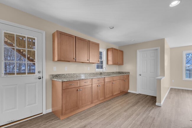 Building Photo - 8-10 Rimmondale St