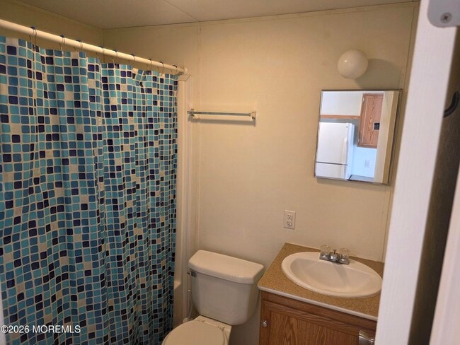 Building Photo - 469 S Green St