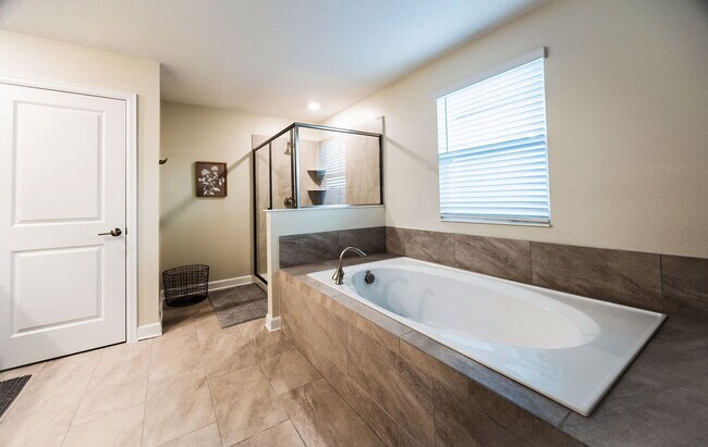 Building Photo - 2738 Oxymoron Wy