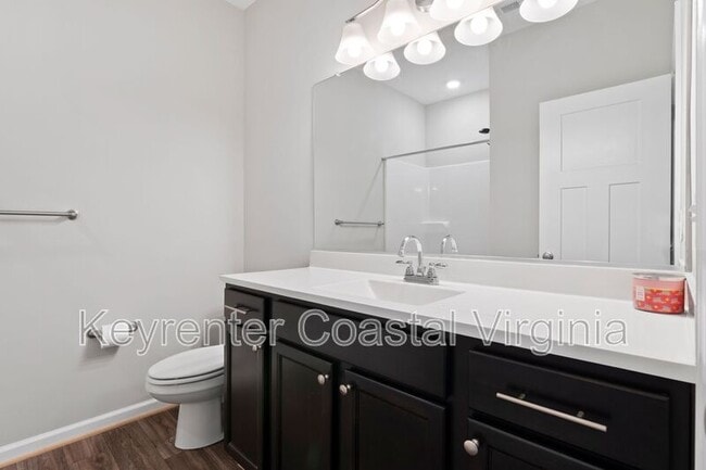 Building Photo - 605 Kathy Ann Way W