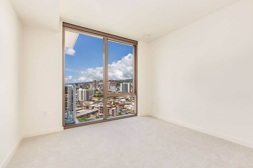 Building Photo - 1388 Kapiolani Blvd