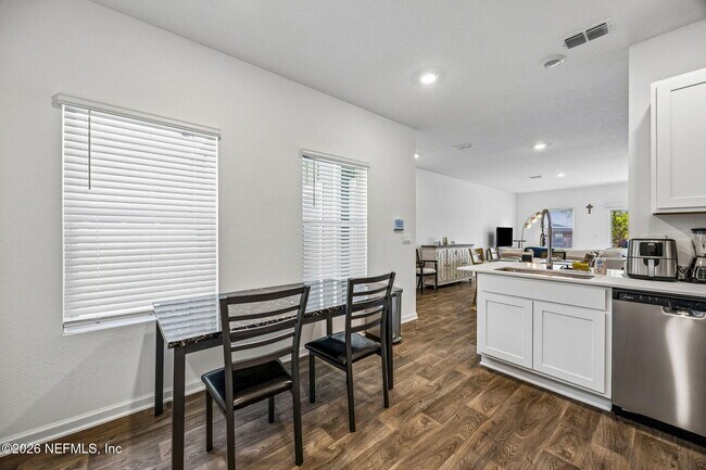 Building Photo - 9139 Stony Brk Rd