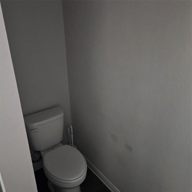 Building Photo - 14010 Macquarie Dr