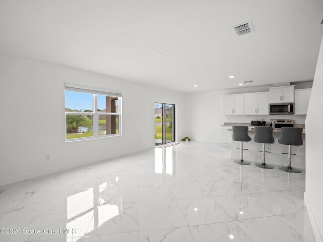 Building Photo - 6815 Topaz Dr