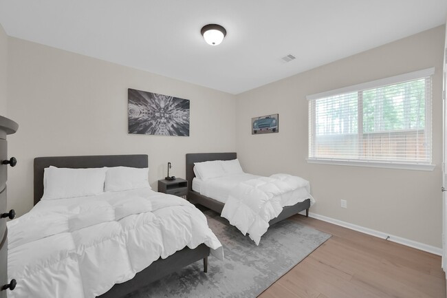 Building Photo - 66 N Whistling Swan Pl