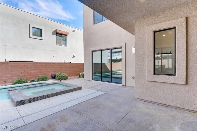 Building Photo - 10312 Jade Point Dr