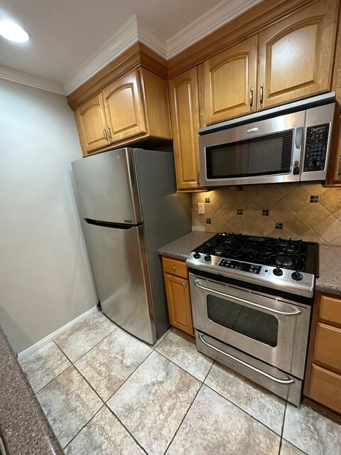 Building Photo - 3844 Groton St