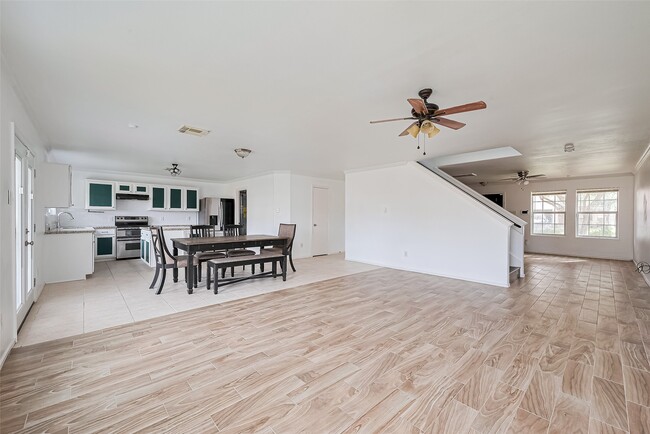 Building Photo - 508 Birch Cluster Ct